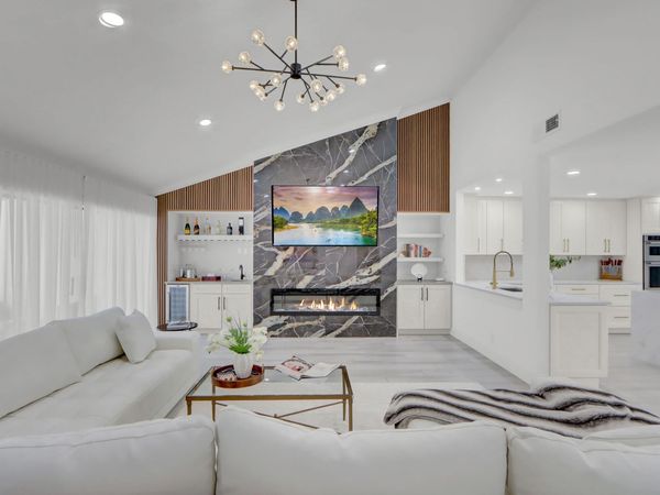 39 Edinburgh Drive, Palm Beach Gardens, FL 33418