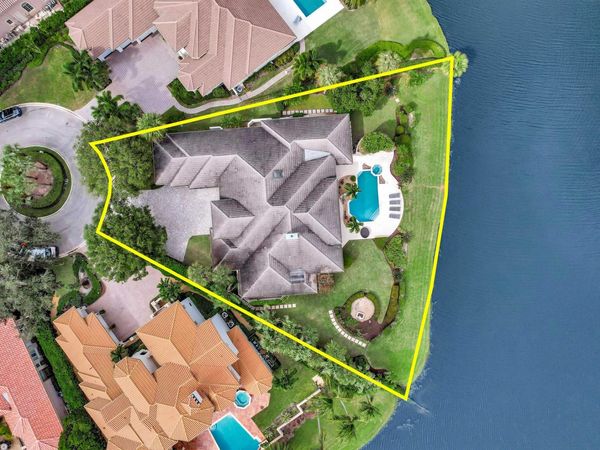 266 Locha Drive, Jupiter, FL 33458