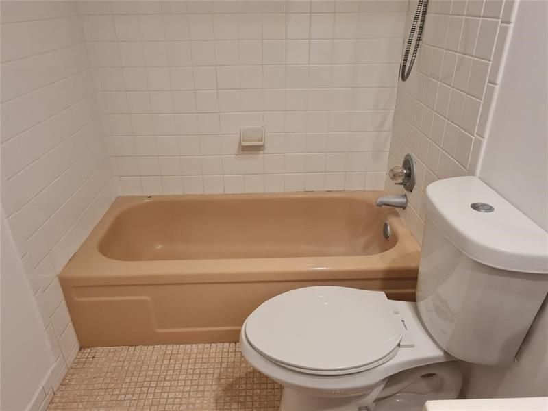 300 Golden Isles Drive, Unit 104, Hallandale Beach, FL 33009 Photo