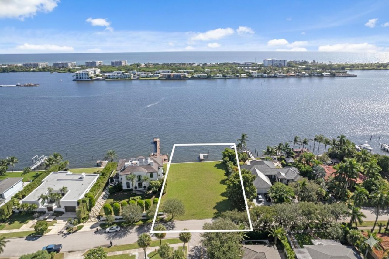 2002 Notre Dame Drive, Lake Worth Beach, FL 33460 Photo