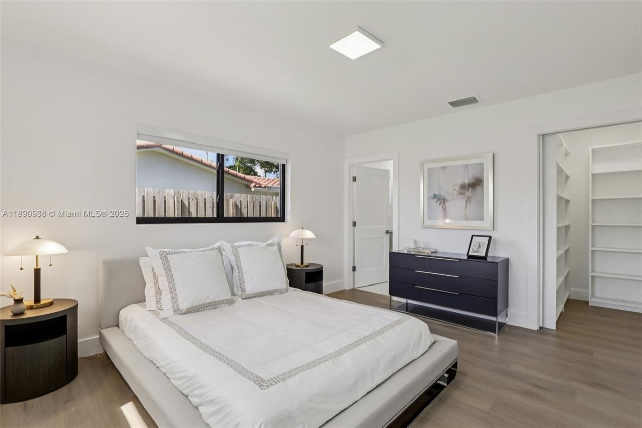 1960 NE 32nd St, Lighthouse Point, FL 33064 Photo