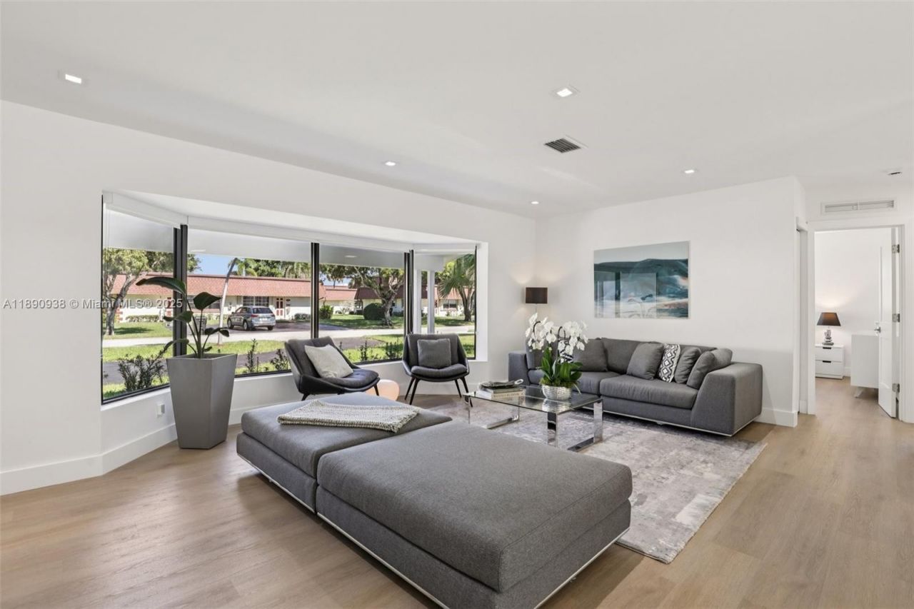 1960 NE 32nd St, Lighthouse Point, FL 33064 Photo