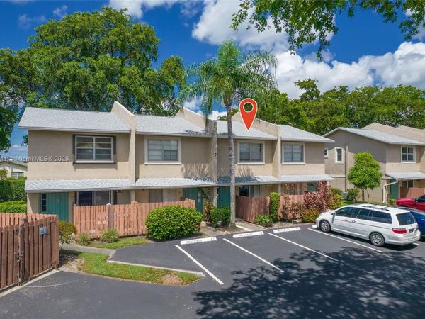 802 Banks Rd, Coconut Creek, FL 33063