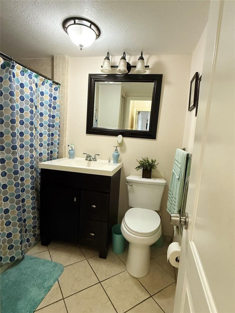 1835 SW 10th St, Miami, FL 33135 Photo