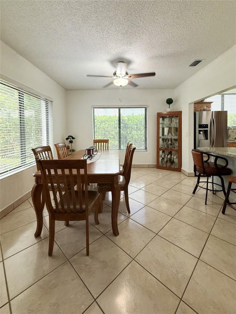 1835 SW 10th St, Miami, FL 33135 Photo