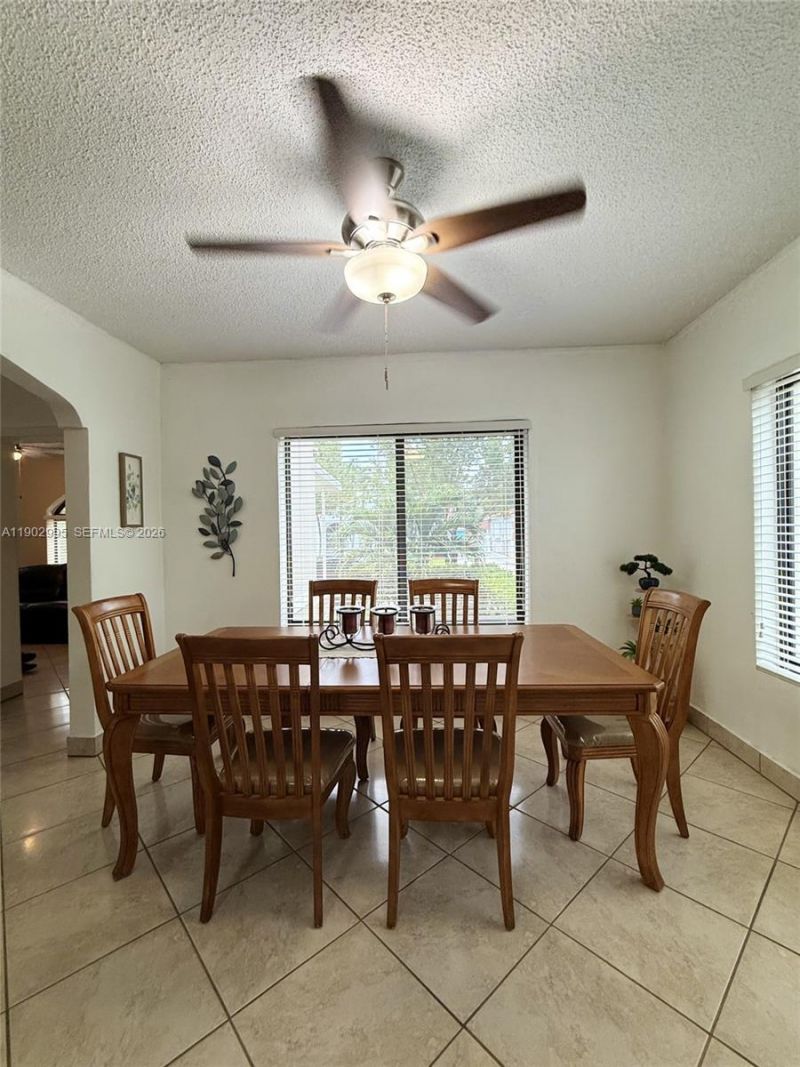 1835 SW 10th St, Miami, FL 33135 Photo