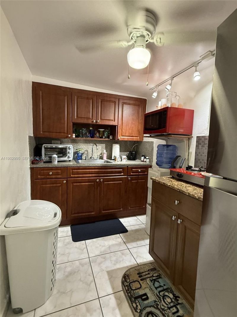 1835 SW 10th St, Miami, FL 33135 Photo