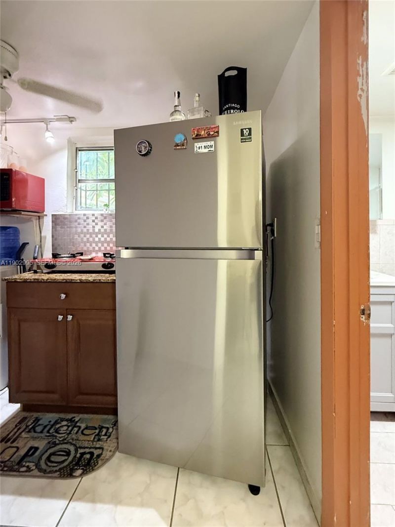 1835 SW 10th St, Miami, FL 33135 Photo