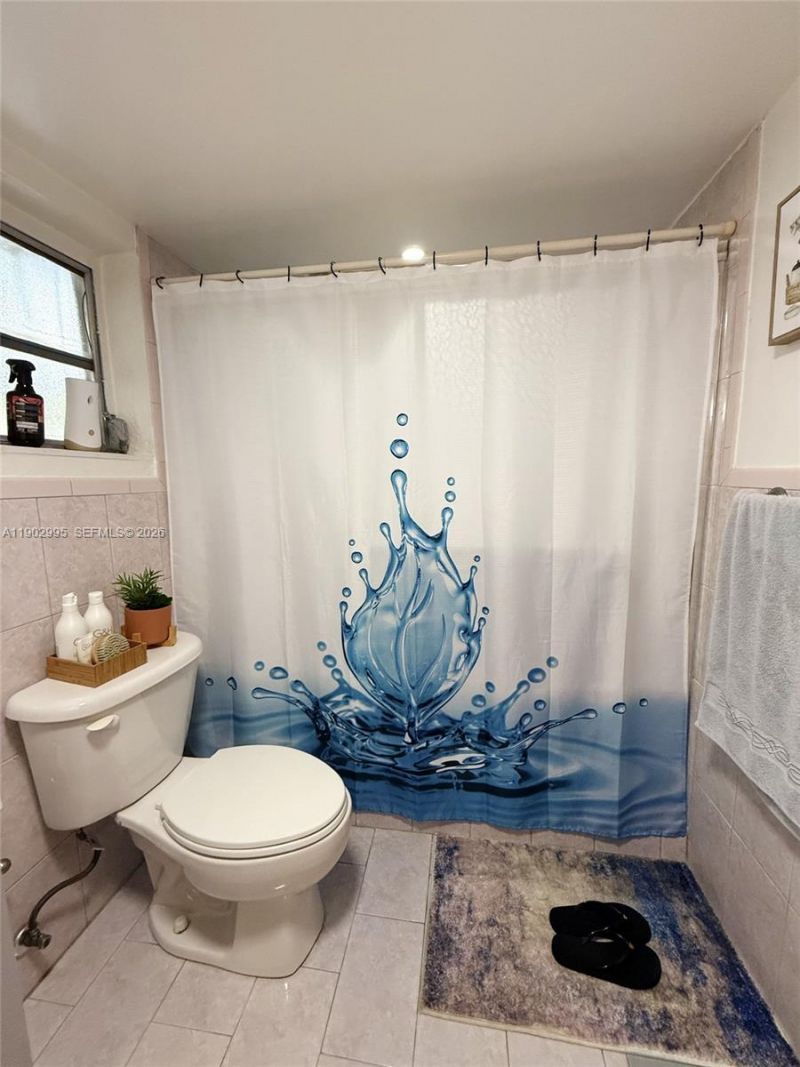 1835 SW 10th St, Miami, FL 33135 Photo