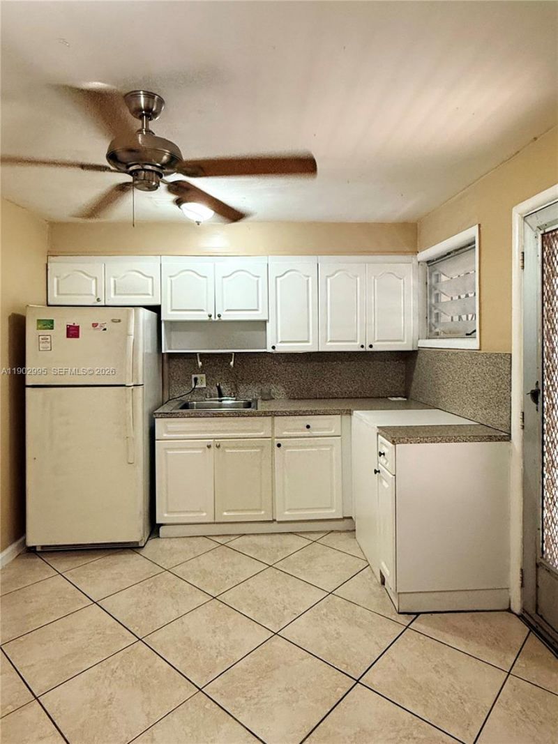 1835 SW 10th St, Miami, FL 33135 Photo