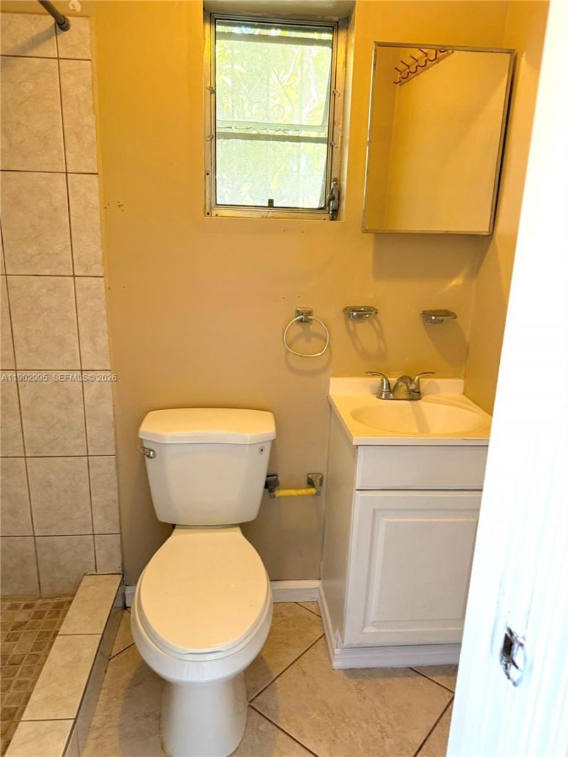 1835 SW 10th St, Miami, FL 33135 Photo