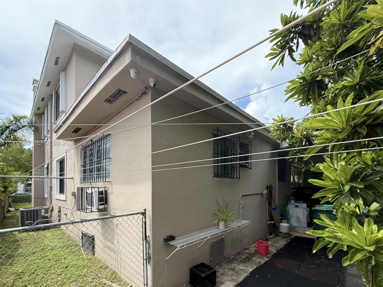 1835 SW 10th St, Miami, FL 33135 Photo