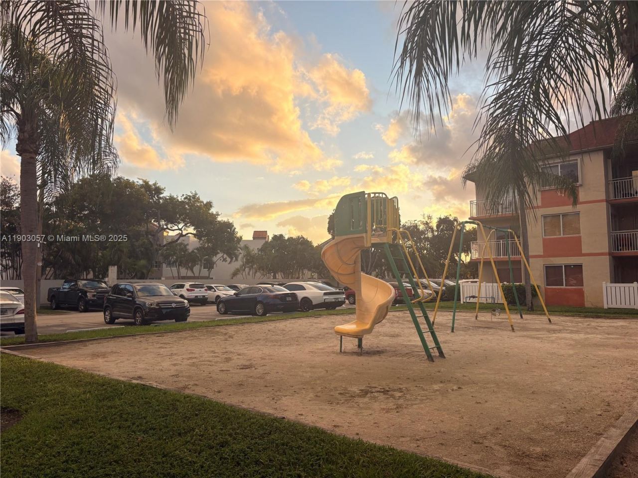 18850 NW 57th Ave, Unit 306, Hialeah, FL 33015 Photo