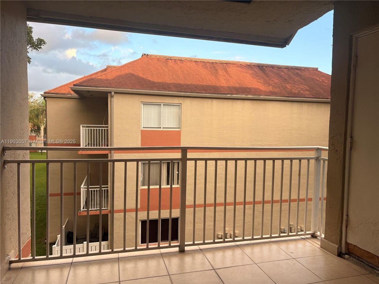 18850 NW 57th Ave, Unit 306, Hialeah, FL 33015 Photo