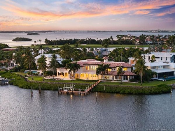 2440 SE Bahia Way, Stuart, FL 34996