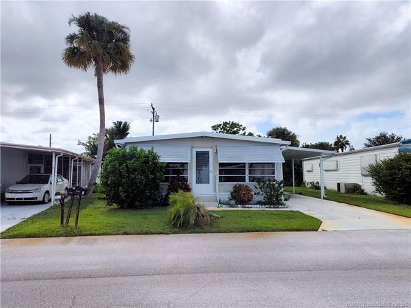 2540 SE Penny Lane, Stuart, FL 34994