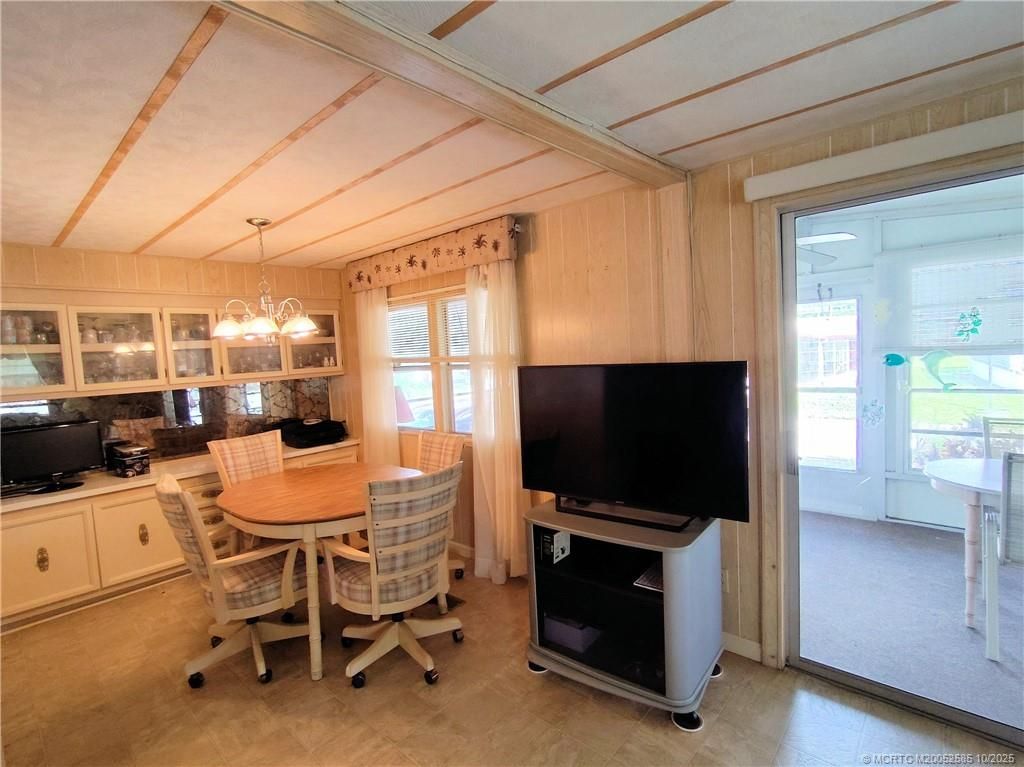 2540 SE Penny Lane, Stuart, FL 34994 Photo