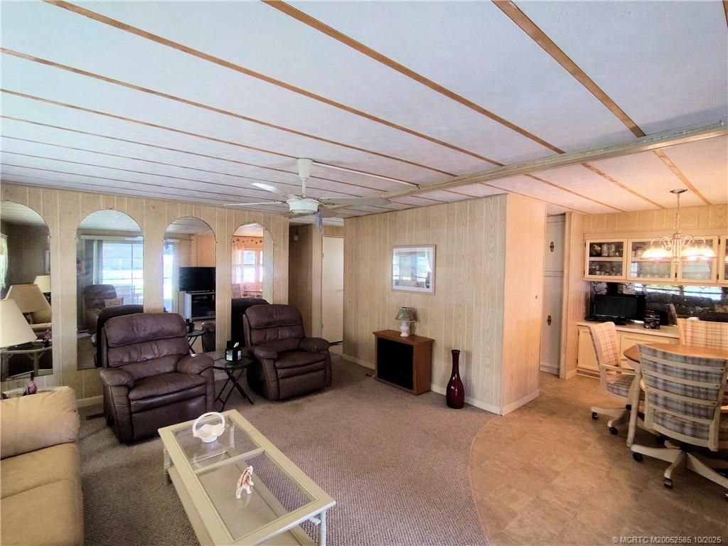 2540 SE Penny Lane, Stuart, FL 34994 Photo