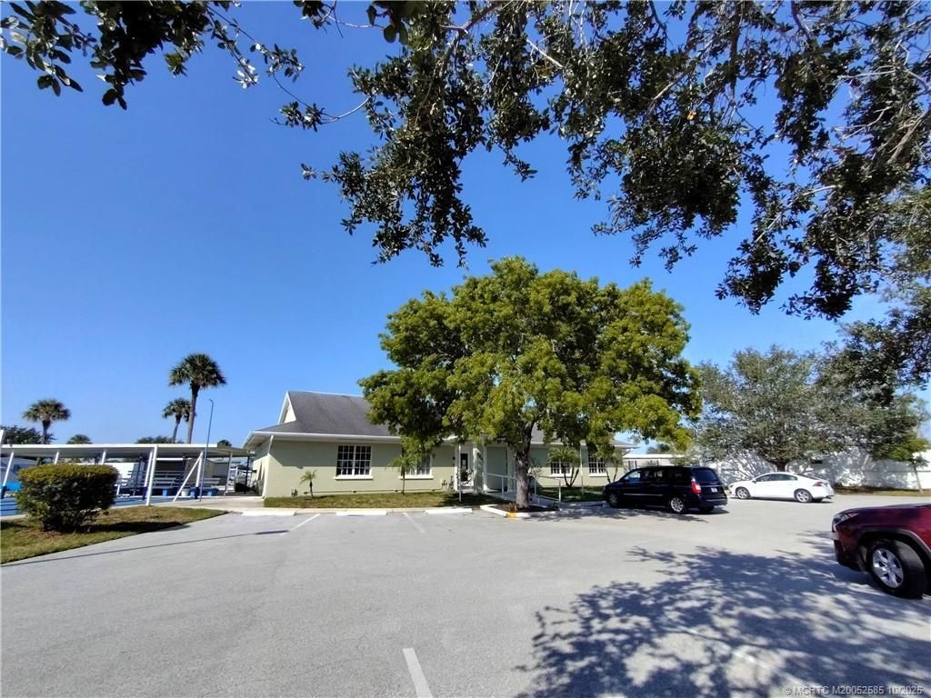 2540 SE Penny Lane, Stuart, FL 34994 Photo