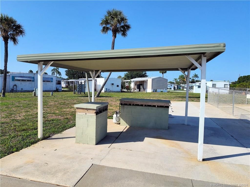 2540 SE Penny Lane, Stuart, FL 34994 Photo