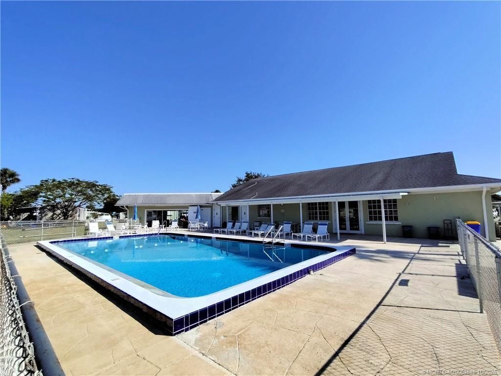 2540 SE Penny Lane, Stuart, FL 34994 Photo