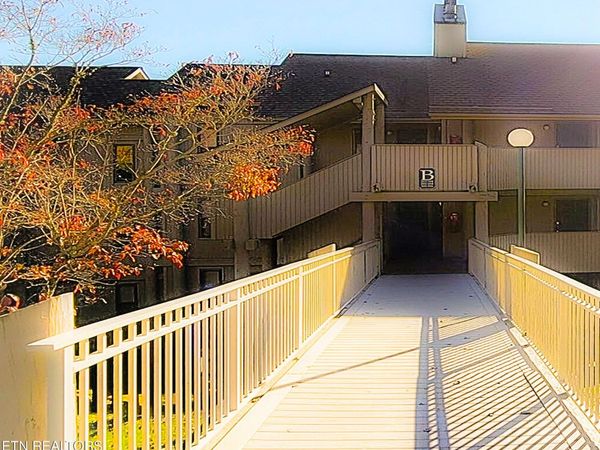 3710 Weber Rd, Gatlinburg, TN 37738