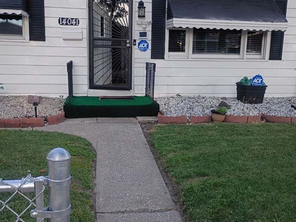 14041 S Calhoun Avenue, Burnham, IL 60633