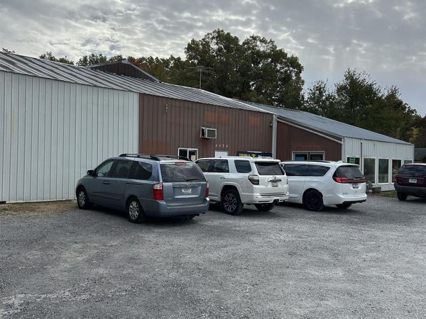 4454 N State Road 13 Highway, Leesburg, IN 46538