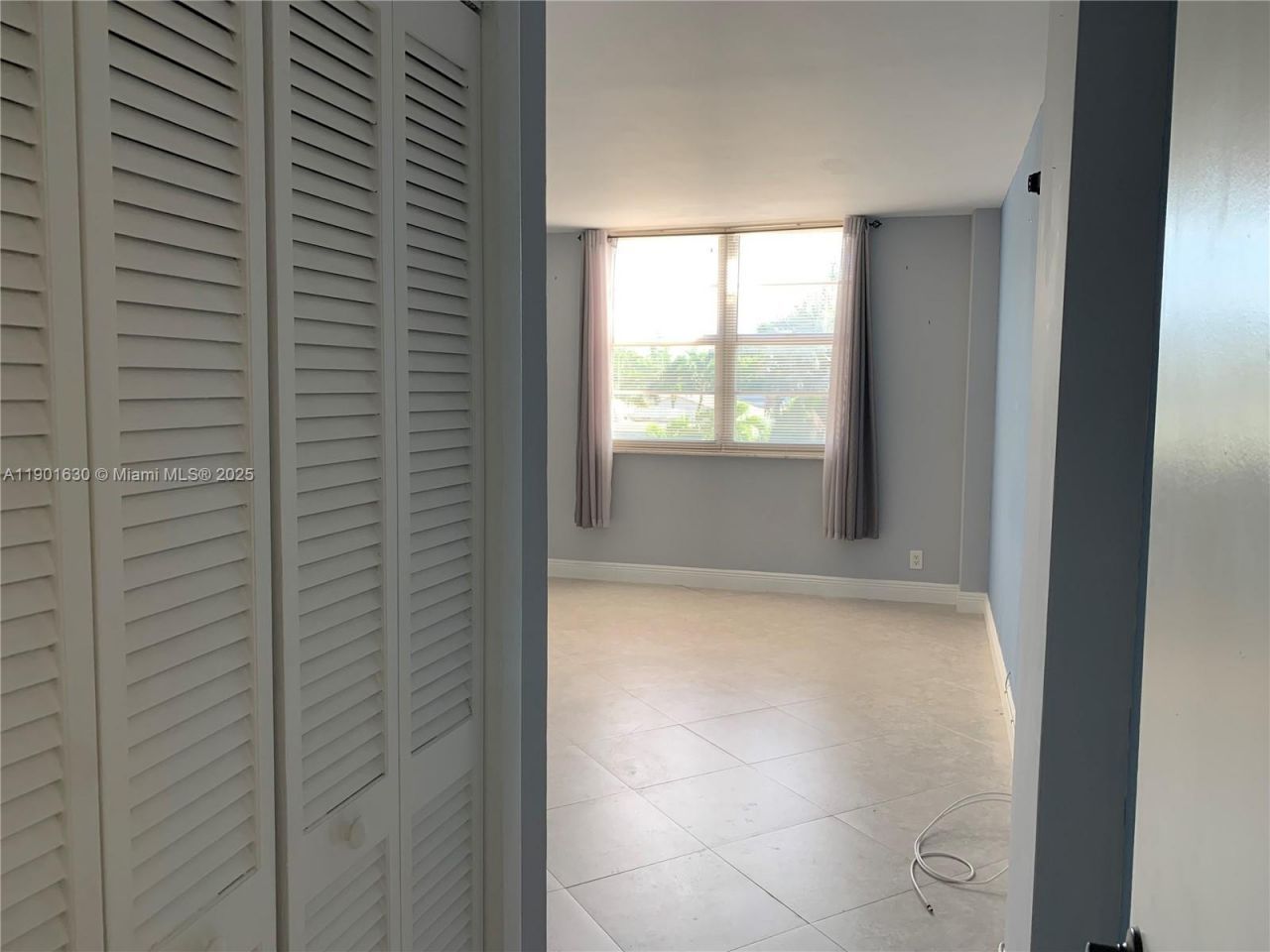 1455 N Treasure Dr, Unit 2M, North Bay Village, FL 33141 Photo