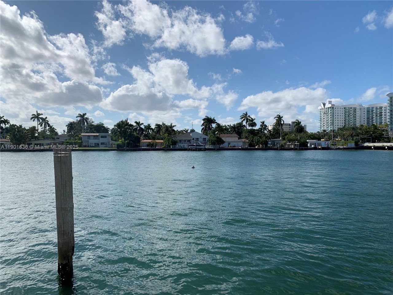 1455 N Treasure Dr, Unit 2M, North Bay Village, FL 33141 Photo