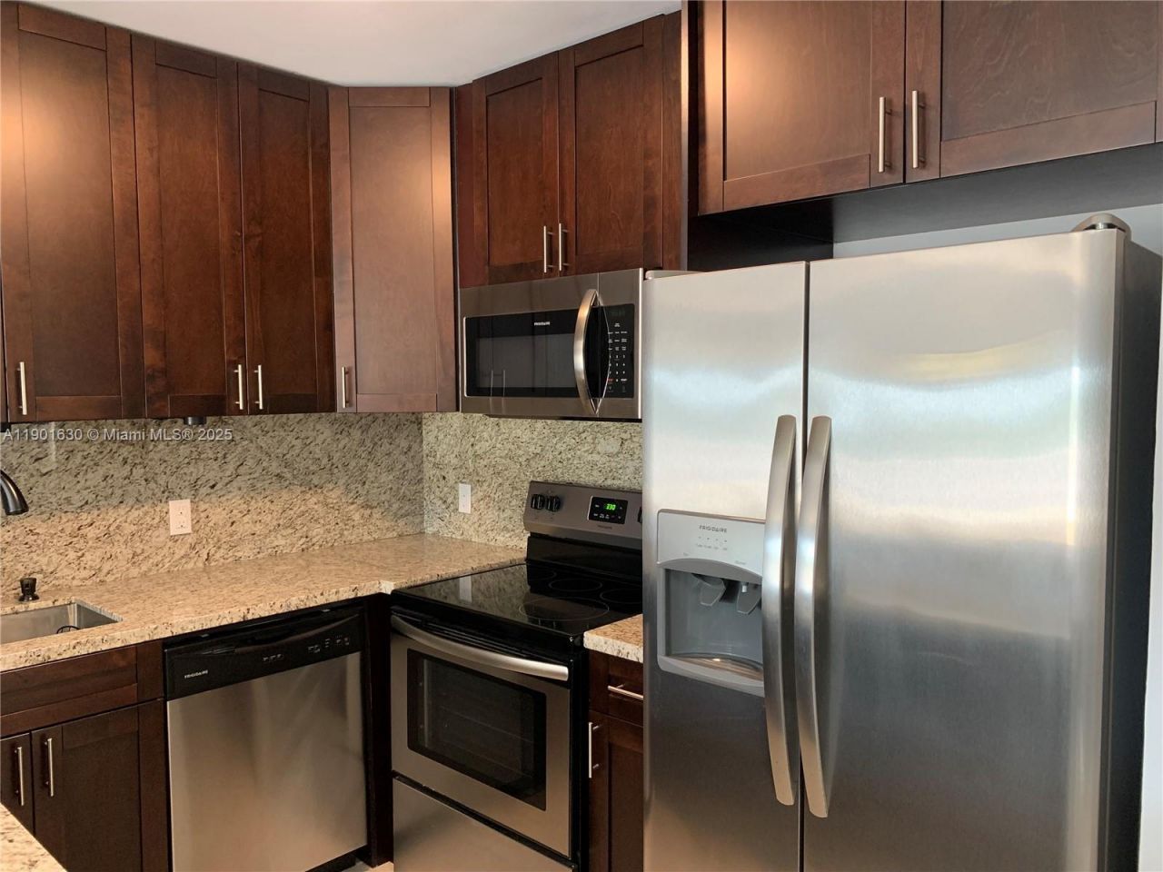 1455 N Treasure Dr, Unit 2M, North Bay Village, FL 33141 Photo