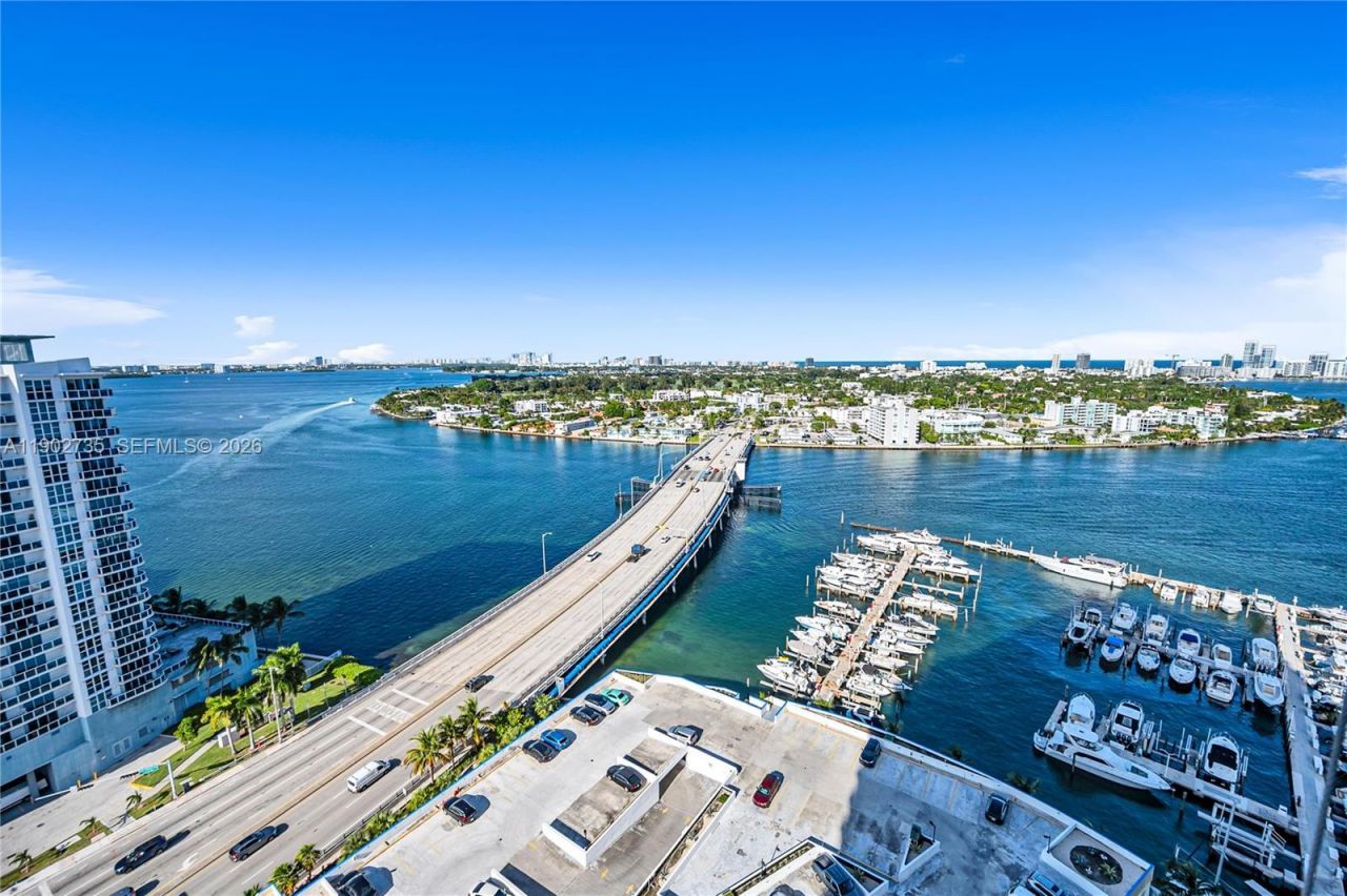 7601 E Treasure Dr, Unit 2412, North Bay Village, FL 33141 Photo