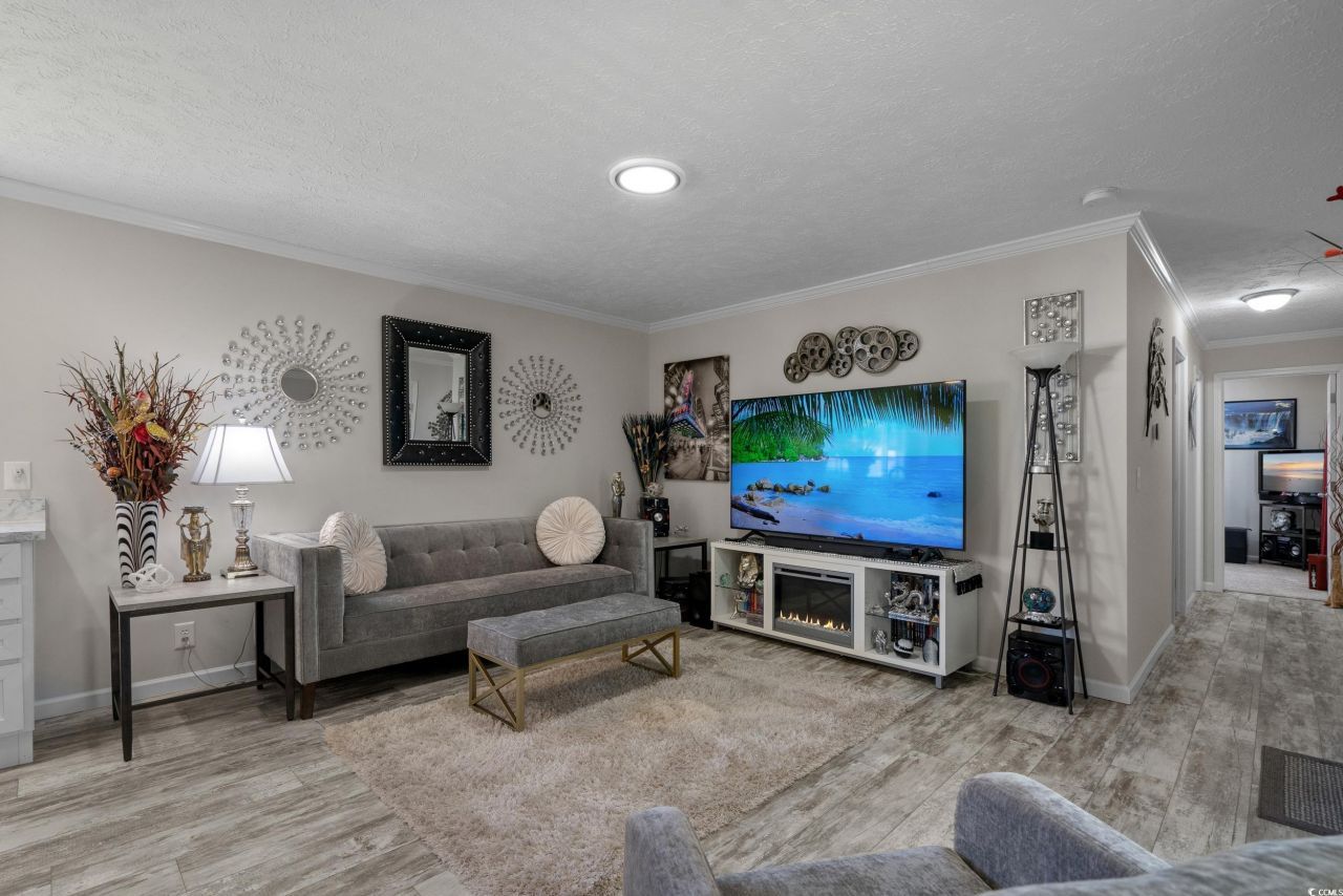 201 Air Stream Dr. Photo 13