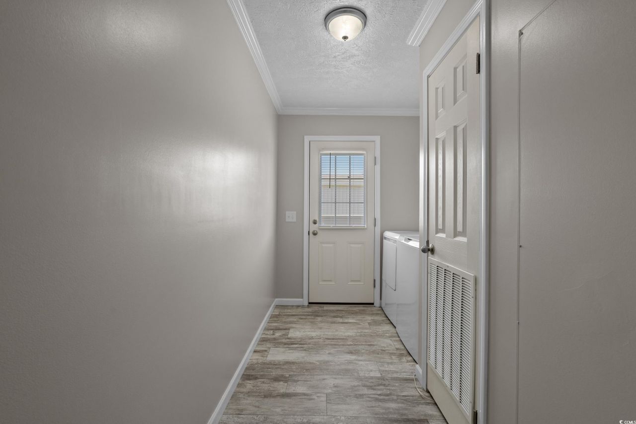 201 Air Stream Dr. Photo 17