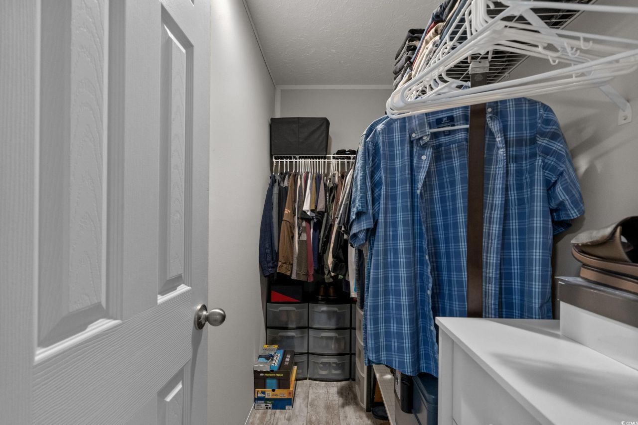 201 Air Stream Dr. Photo 21