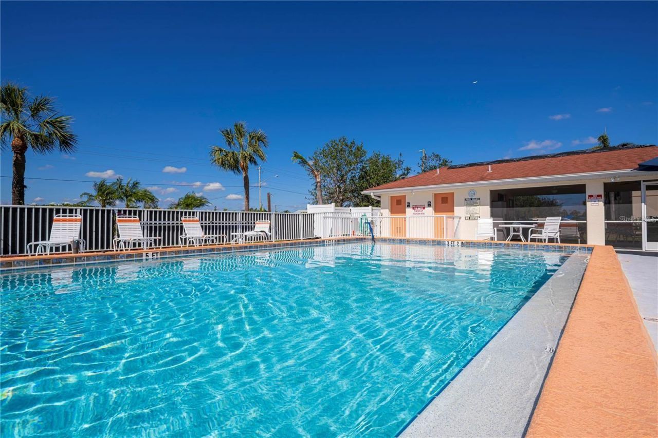1246 Rio De Janeiro Avenue, Unit 503, Punta Gorda, FL 33983 Photo