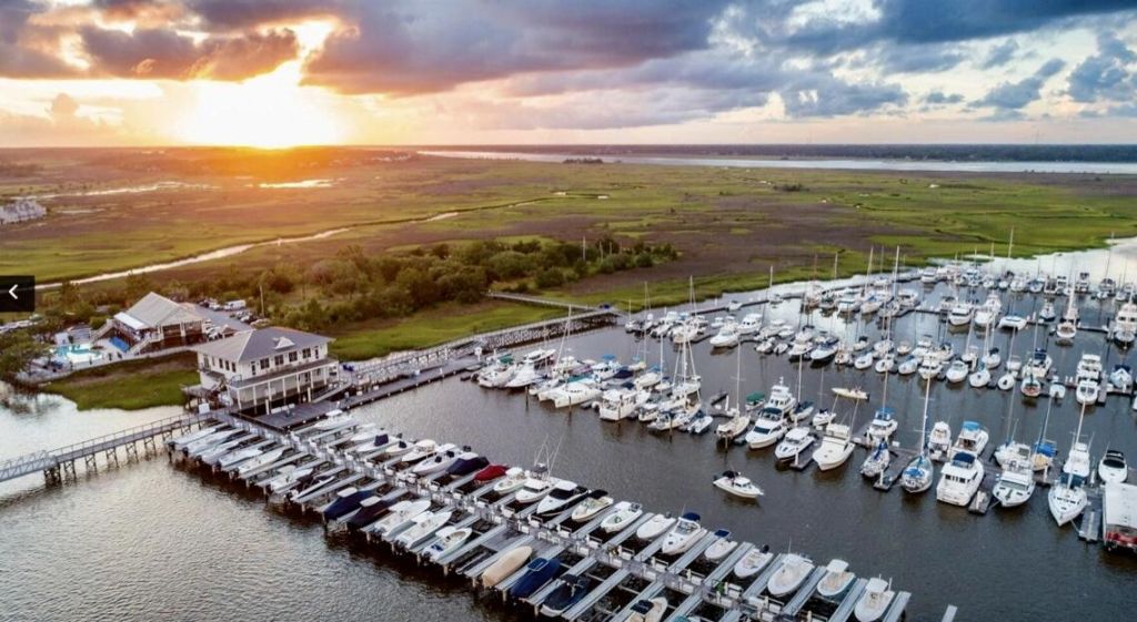 1420 Headquarters Plantation Drive Photo 16