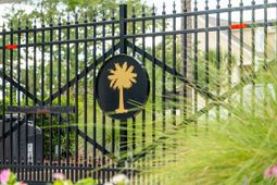 1420 Headquarters Plantation Drive photo 4