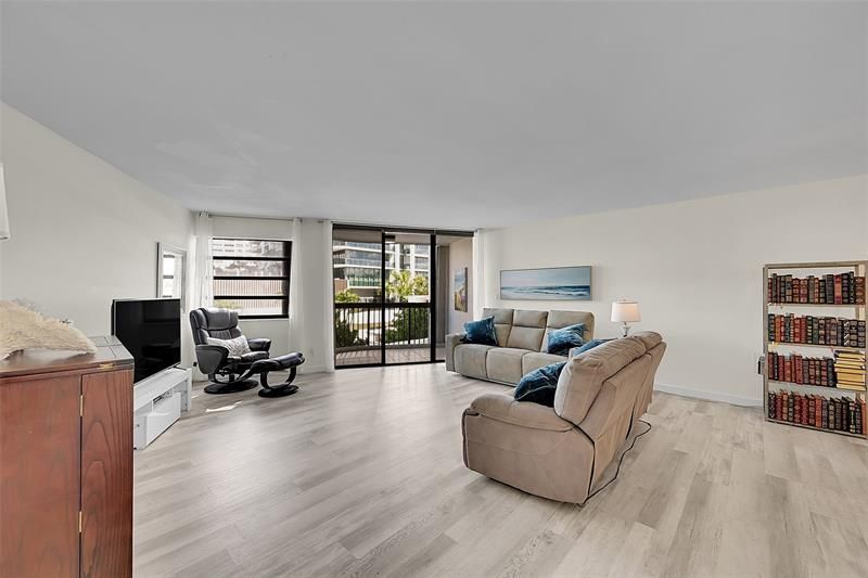 812 N Ocean Blvd, Unit 202, Pompano Beach, FL 33062 Photo