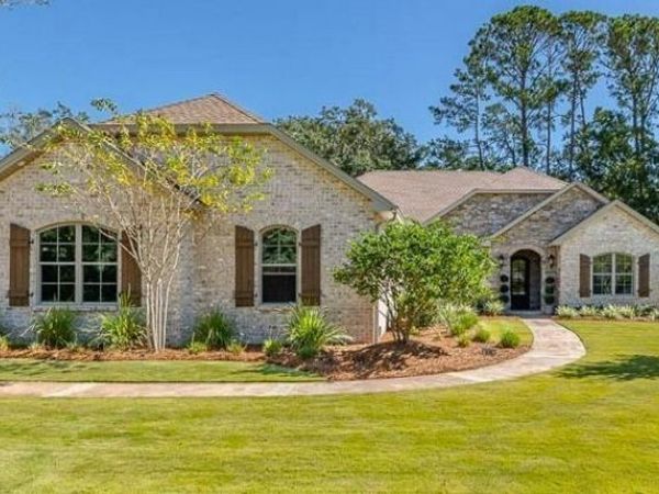 930 Champney, St. Simons, GA 31522