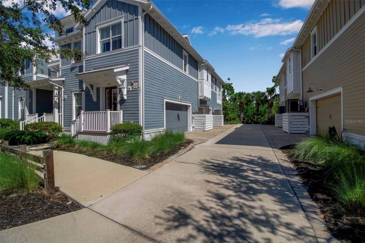 321 Sapphire Lake Drive, Unit 202, Bradenton, FL 34209 Photo