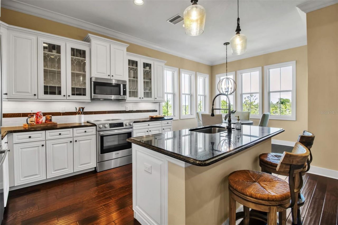 321 Sapphire Lake Drive, Unit 202, Bradenton, FL 34209 Photo