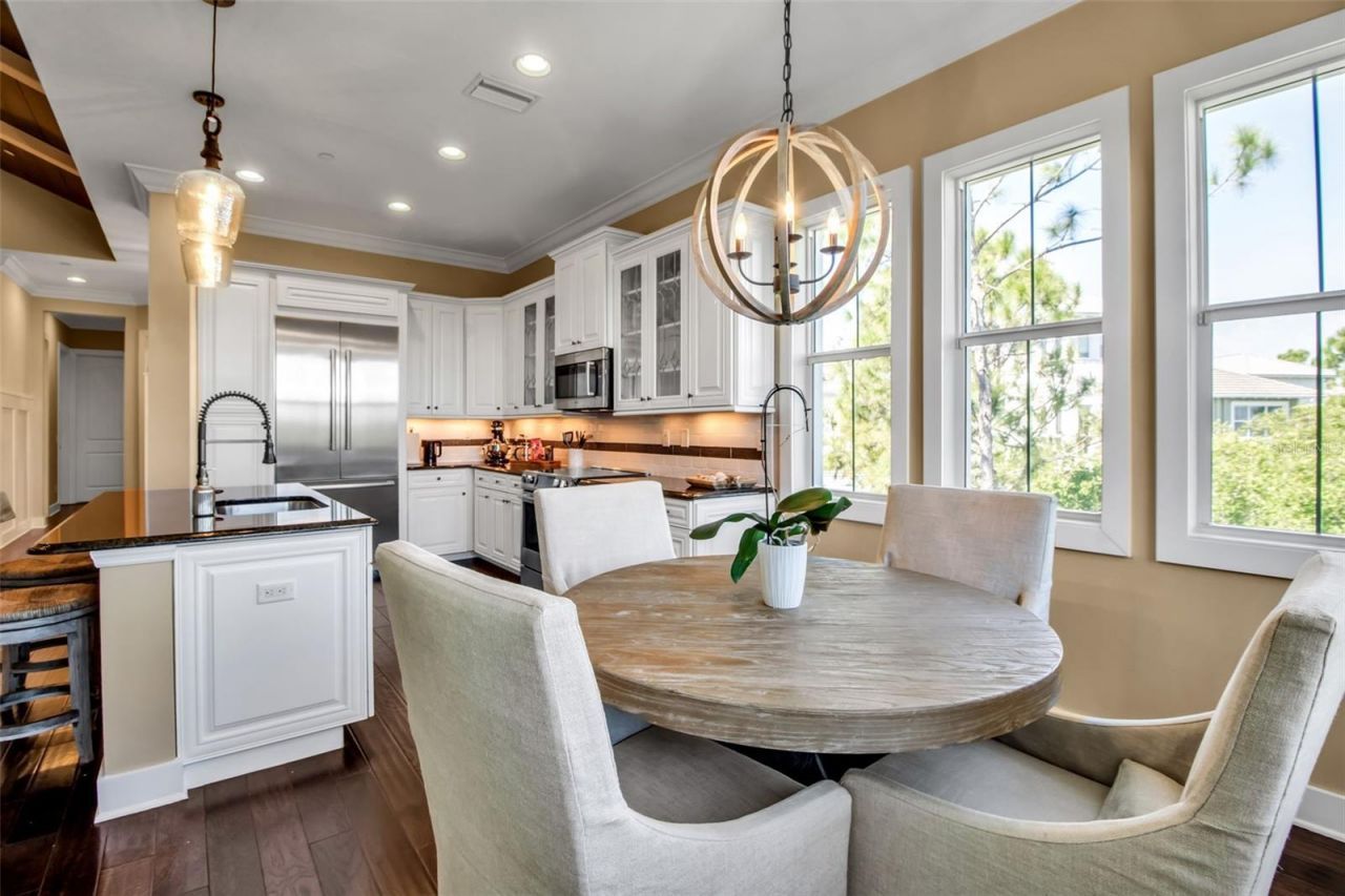 321 Sapphire Lake Drive, Unit 202, Bradenton, FL 34209 Photo