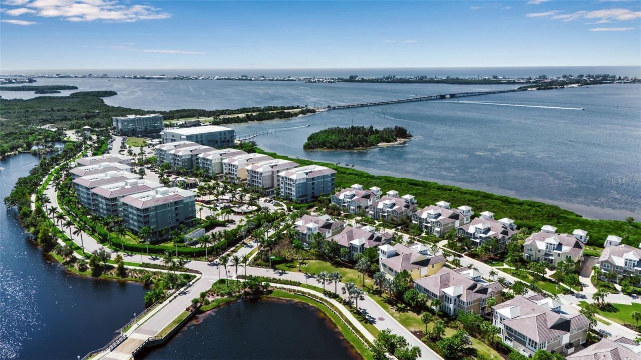 321 Sapphire Lake Drive, Unit 202, Bradenton, FL 34209 Photo