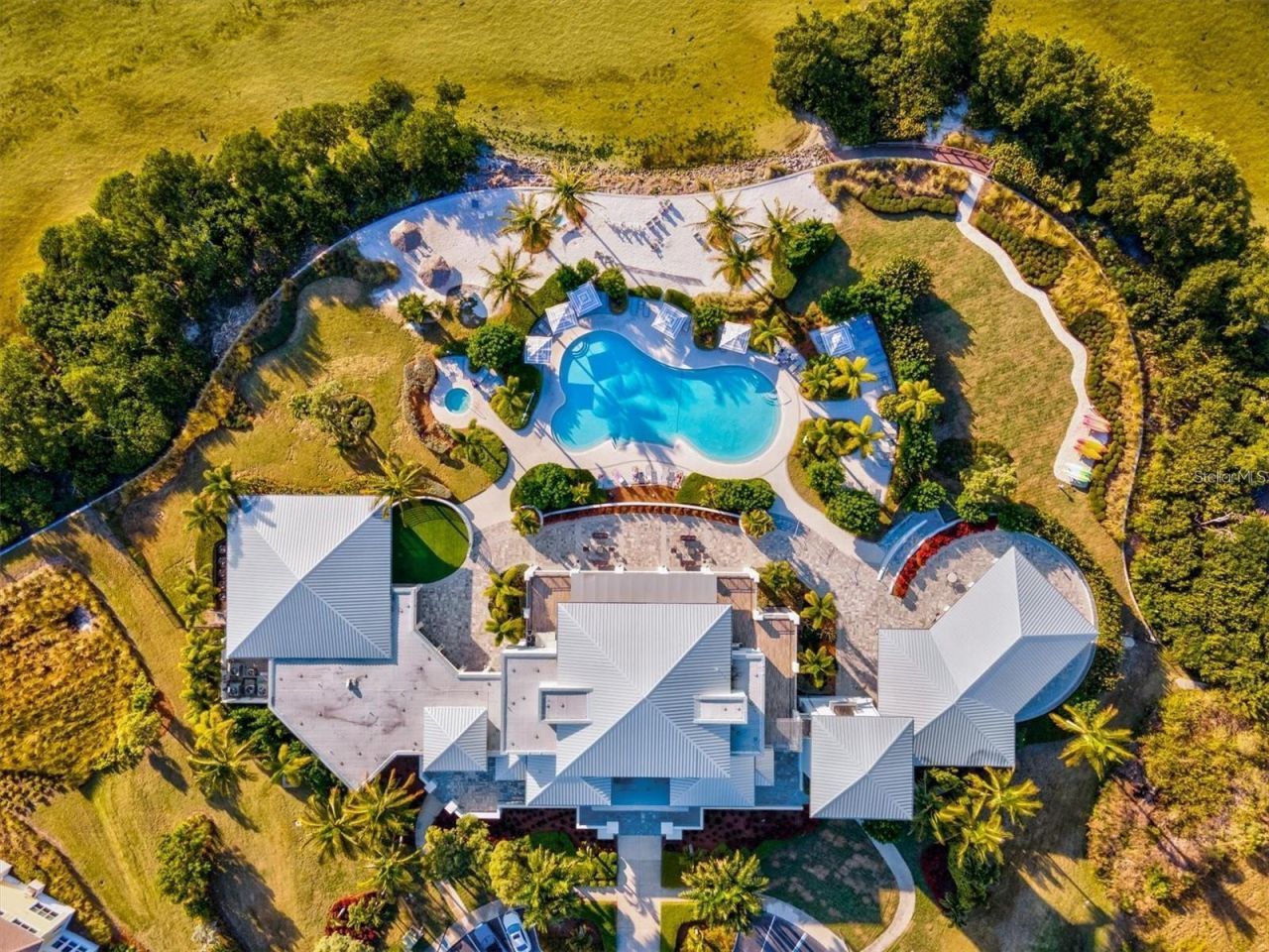 321 Sapphire Lake Drive, Unit 202, Bradenton, FL 34209 Photo