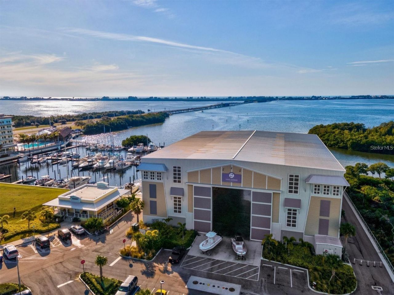 321 Sapphire Lake Drive, Unit 202, Bradenton, FL 34209 Photo