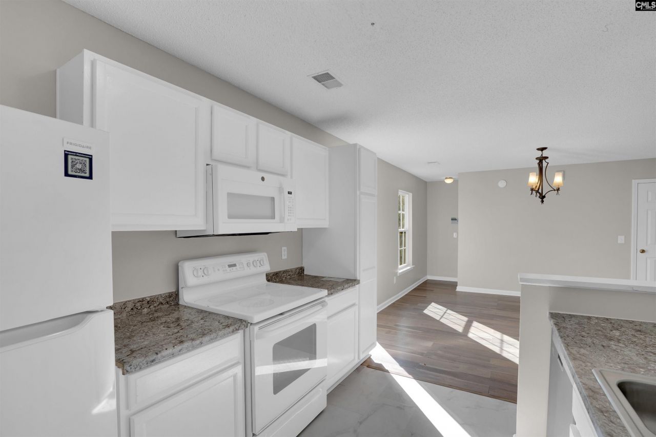 128 Grafton Lane Photo 13