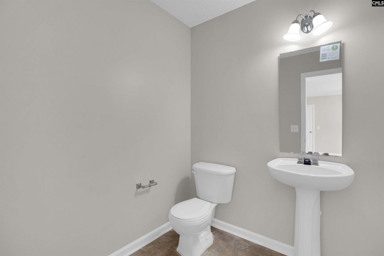 128 Grafton Lane Photo 15