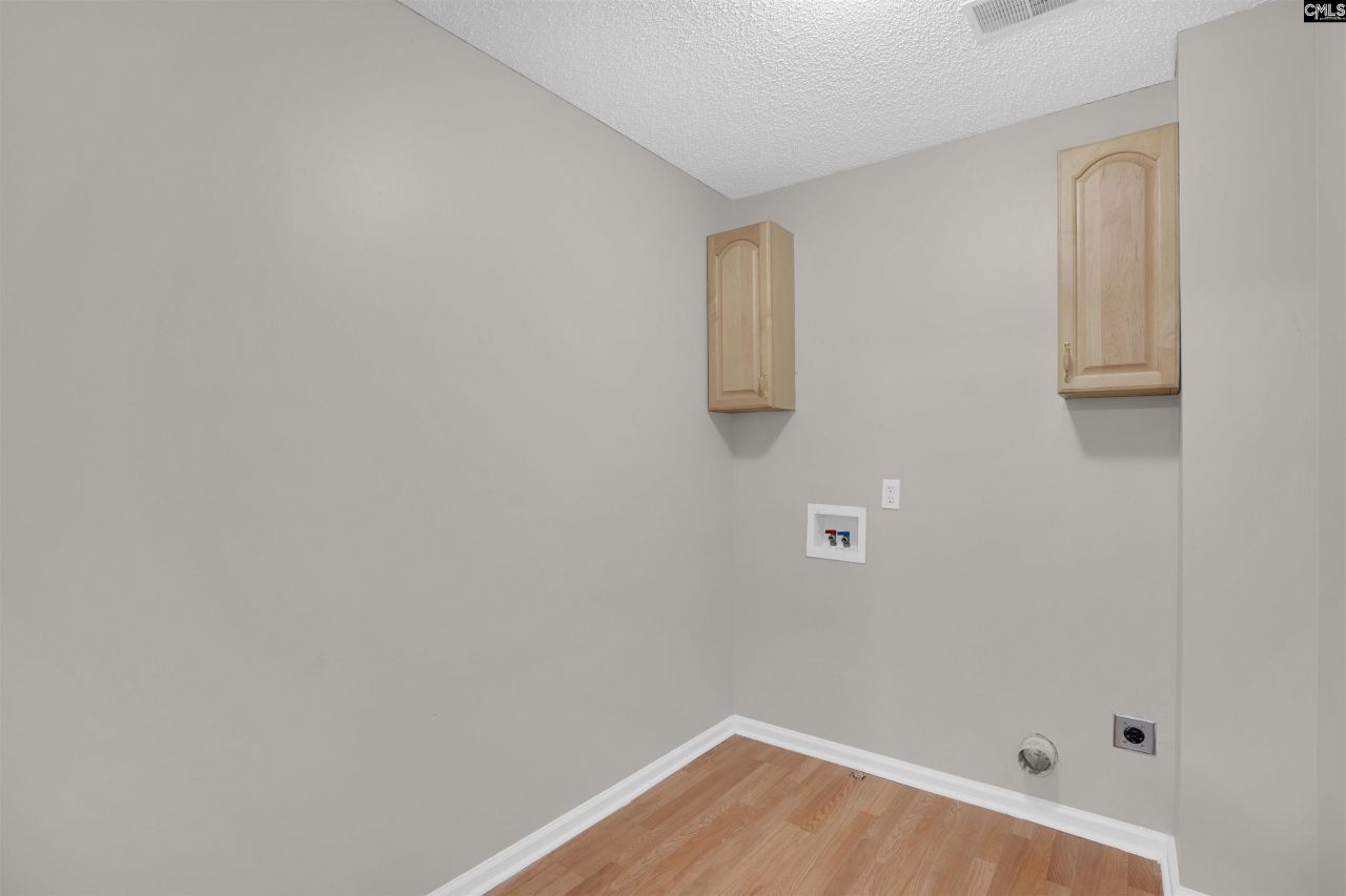 128 Grafton Lane Photo 25