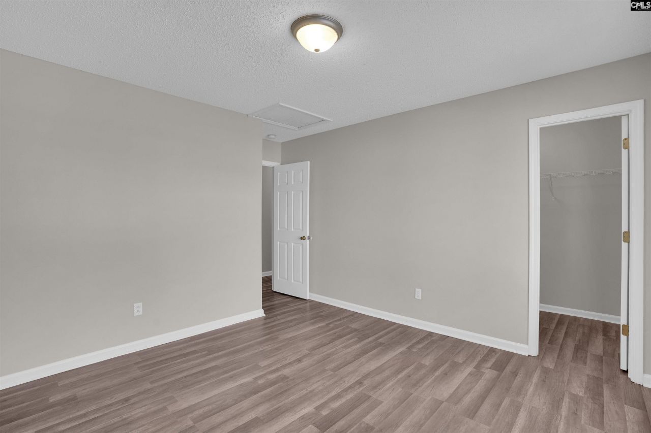 128 Grafton Lane Photo 27